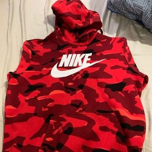 Men’s Nike pullover sweatshirt